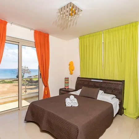 Ocean Eyes Villa *